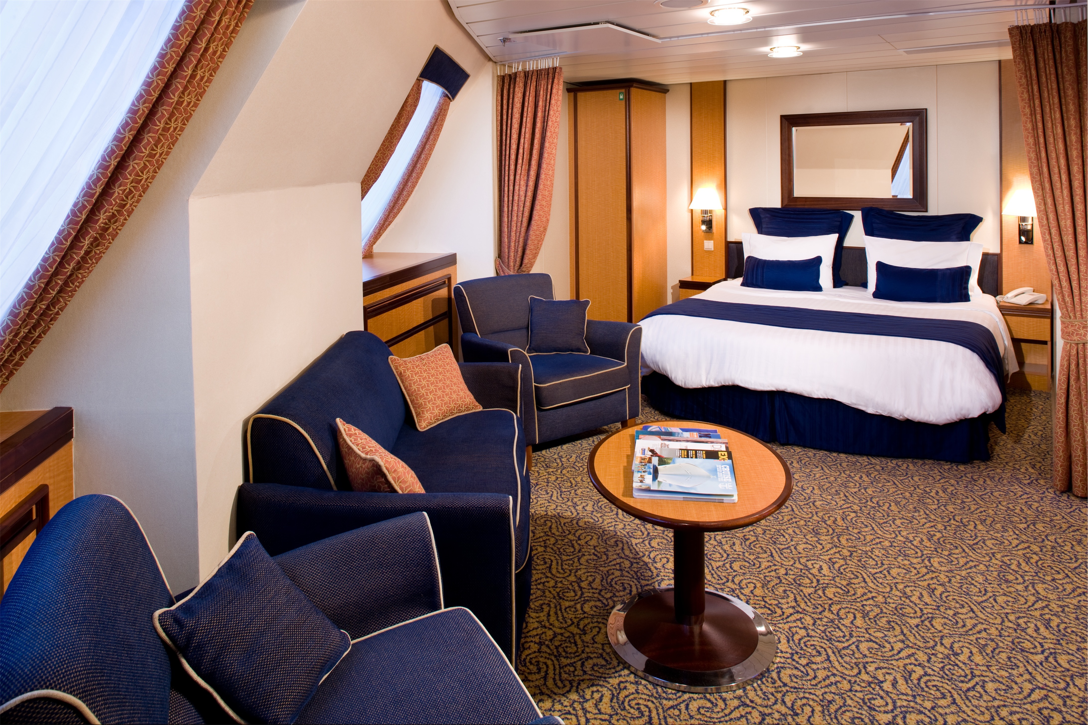 Royal Caribbean International Jewel of the Seas Accommodation Family Ocean View.jpg